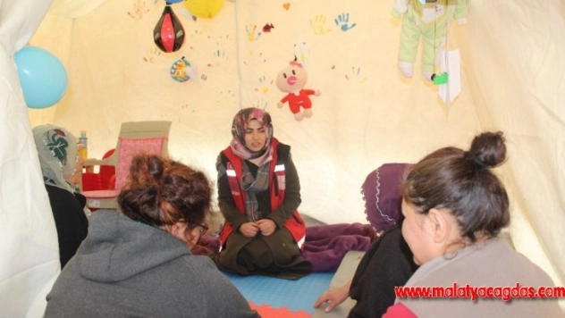 Depremzedelere yönelik psikososyal eğitim sürüyor