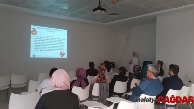 Devlet Hastanesi personeline ''Tıbbi atıkların kontrolü'' eğitimi