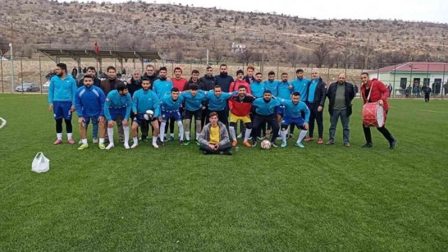 Dicle Gençlikspor ile Bismil Ova Yıldızları Gençlikspor arasında puanlar paylaşıldı