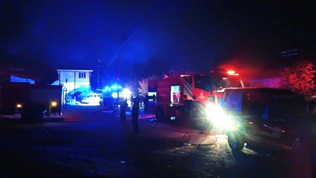 Dilek Yolu Üzerinde Çatı Yangını Korkuttu