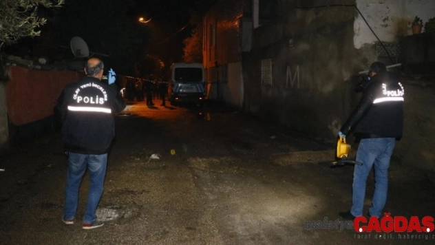 Dini nikahlı eşini pompalı tüfekle vurdu