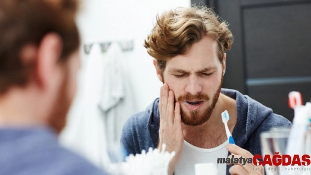 Diş estetiğinde dijital yazılım