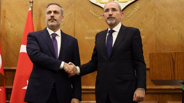 Dışişleri Bakanı Hakan Fidan Ürdünlü mevkidaşı Safedi ile görüştü