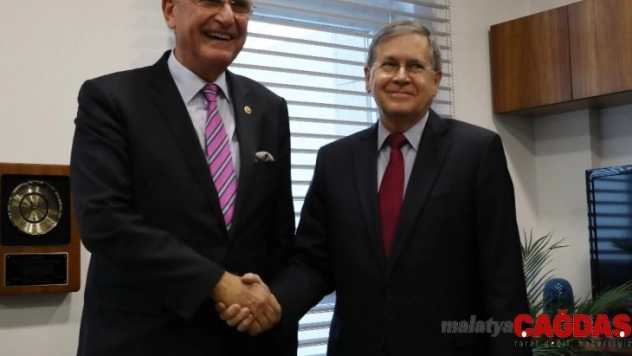 Dışişleri Komisyonu Başkanı Bozkır, ABD Büyükelçisi Satterfield ile görüştü