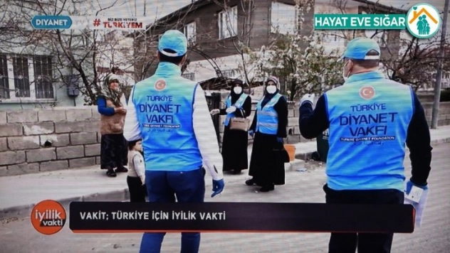 Erbaş Din görevlilerimiz Covid-19'la mücadelede maddi ve manevi rehberlik yapıyor