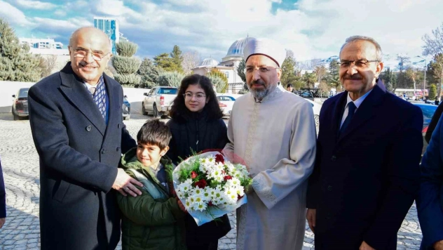 Diyanet İşleri Başkanından Başkan Er'e cami teşekkürü