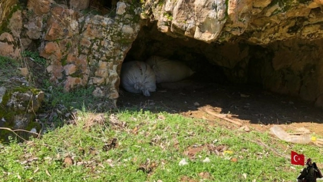 Diyarbakır'da 300 kilogram esrar ele geçirildi