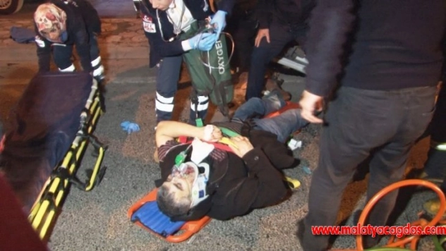 Diyarbakır'da iki kaza: 4'ü ağır 8 yaralı