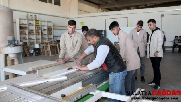 Diyarbakır'da lise öğrencilerinden örnek proje