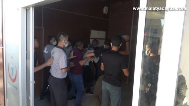 Diyarbakır'da liste kavgası hastane acilinde devam etti: 8 yaralı