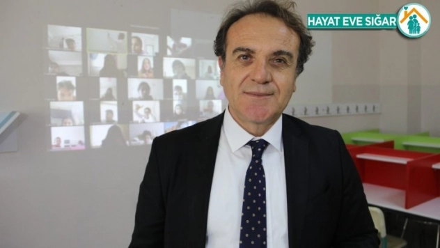 Diyarbakır'da öğretmenler 'canlı sınıfta' öğrencileriyle buluştu