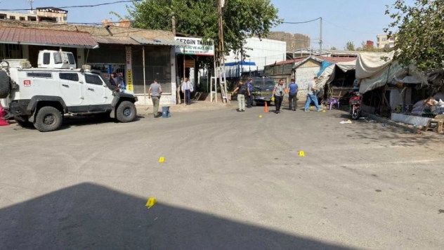 Pikap kiralama mevzusu kanlı bitti: 1'i ağır 6 yaralı