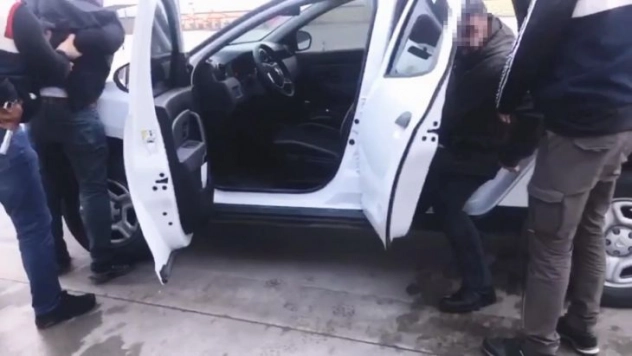 Diyarbakır'da tarihi eser kaçakçılığı yapan 3 şahıs suçüstü yakalandı