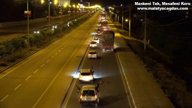 Diyarbakır'da yüzlerce araç konvoyu İsrail zulmünü protesto etti