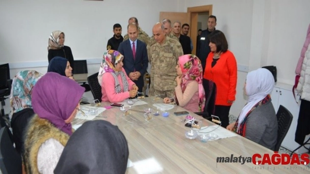 Diyarbakır Jandarma Bölge Komutanı Başoğlu'ndan Sason'a ziyaret