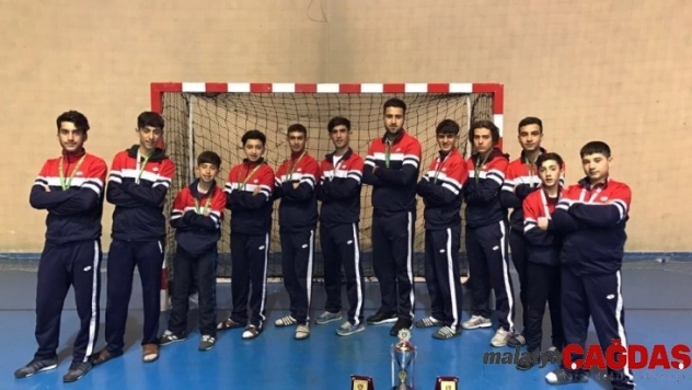 Diyarbakır Peyasspor hokeyde üçüncü oldu