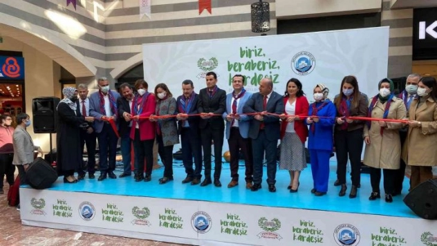 Diyarbakır ve Trabzon arasında 'Biriz, beraberiz, kardeşiz' etkinliği