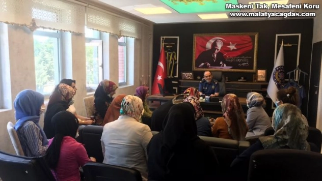 Diyarbakırlı annelerden zehir tacircilerine karşı dik duruş