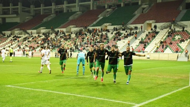 Diyarbekirspor, spor tutkunu gençleri ve çocukları giydirecek