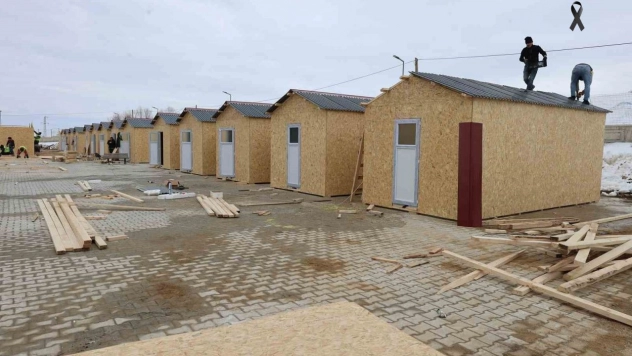 Doğanşehir'e ahşap konteynerler kuruluyor