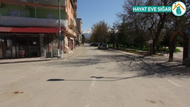 Doğanşehir sokakları bomboş