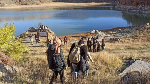 Doğaseverler Nemrut Krater Gölü'nde unutulmaz bir gün yaşadı