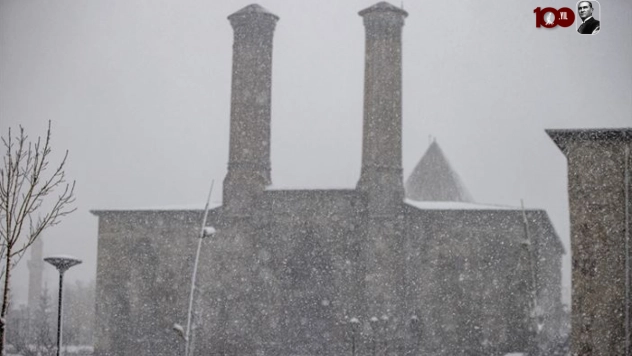 Doğu Anadolu'da kar etkili oluyor