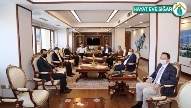 Doğu Karadeniz Valileri'nin Rize'de Korona virüs zirvesi