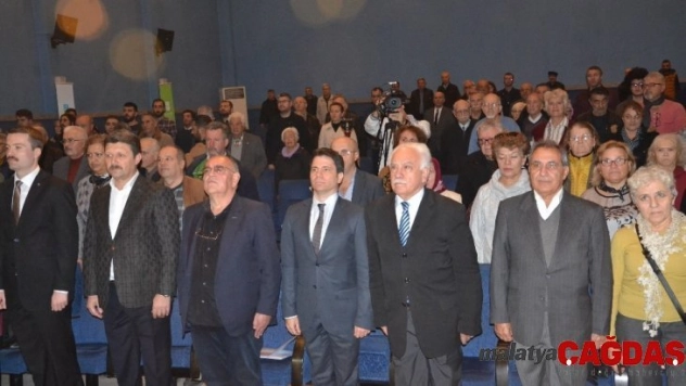 Doğu Perinçek, Balıkesir'de Üretici Kurultayı'na katıldı