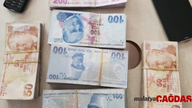 Dolandırıcılar 'Kimlik bilgilerinizle kuyumcu soymuşlar' dedi yaşlı kadını polis ekipleri kurtardı