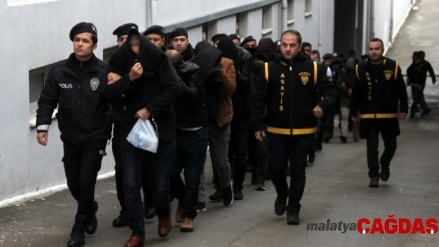 Dolandırıcılar para trafiğini öğretim görevlisinin hesabından yapmışlar