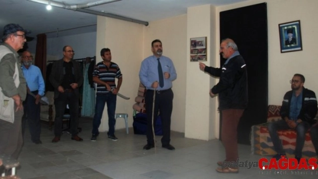 Dost Oyuncular 'Pir Sultan Abdal'ı sahneye koyacak