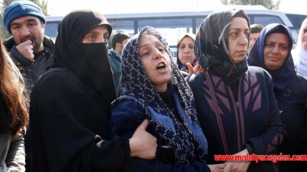 Dövülerek öldürülen sosyal medya fenomeni Diyarbakır'da defnedildi
