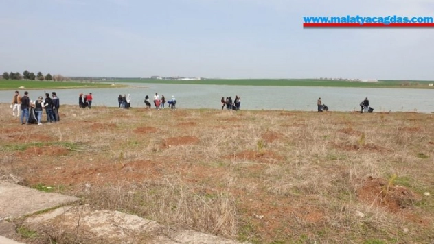 DÜ öğrencileri Kabaklı göletine teknik gezi düzenledi