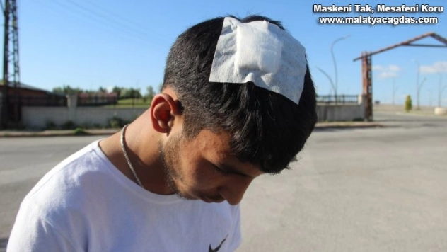 Düğün konvoyunun önünü kesince hastanelik oldular