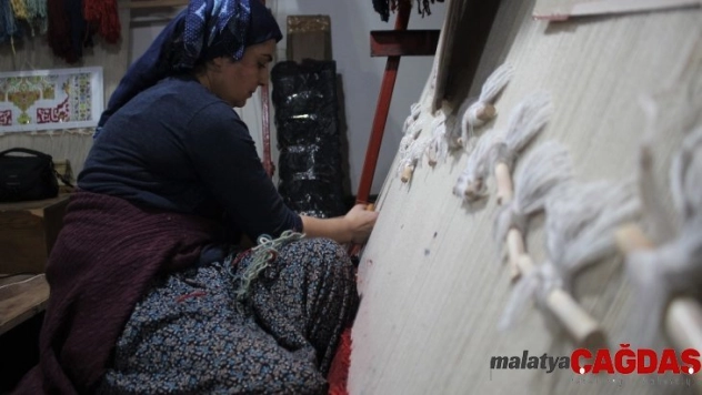 Dünyada kendi adıyla anılan tek halı 'Uşak halısı'