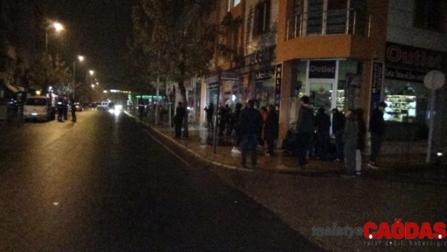 Düzce'de doğalgaz kaçağı bina sakinlerini sokağa döktü