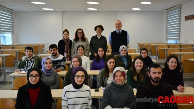 Düzce Üniversitesi öğrencileri iş hayatını hazırlıyor