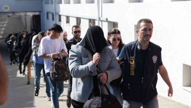 E-ticaret sitesini hackleyip 15 milyon lira dolandıran suç örgütüne 17 tutuklama