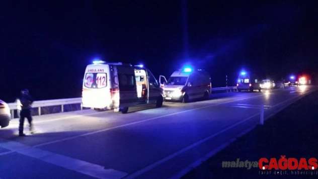 Edirne'de otobüs tarlaya uçtu: 7 yaralı