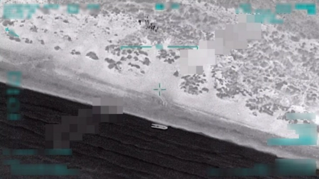 Ege'de 3 düzensiz göçmen botu yakalandı