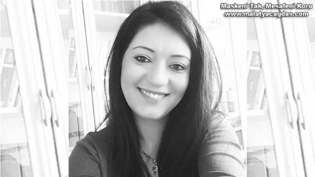 Ege İnci'nin Yazar Demet Yener İle Röportajı