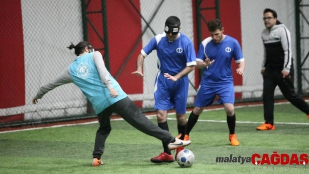 EGES ile Odunpazarı Belediyesi personeli arasında dostluk maçı