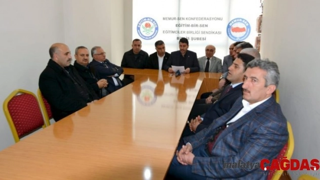 Eğitim Bir-Sen'den basın açıklaması