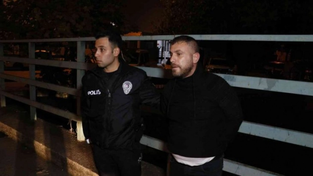 Ehliyetsiz sürücünün polisten kaçma macerası 10 kilometre sürdü