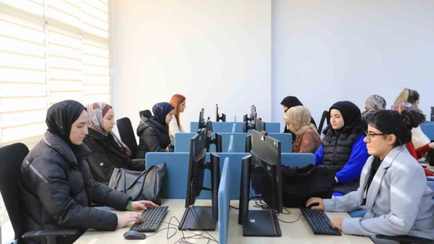 Elazığ Belediyesinde dijital eğitimler sürüyor