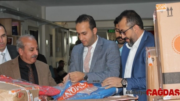 Elazığ'da 600 öğrenciye mont yardımı