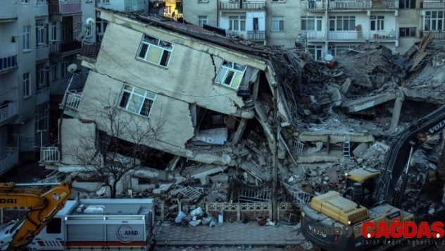 Elazığ'da arama kurtarma çalışmalarında 36 saat geride kaldı