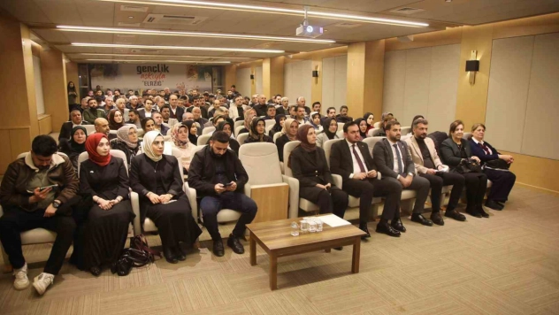 Elazığ'da bağımlılıkla mücadele semineri