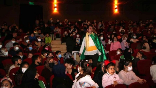 Elazığ'da çocuk tiyatrosuna yoğun ilgi